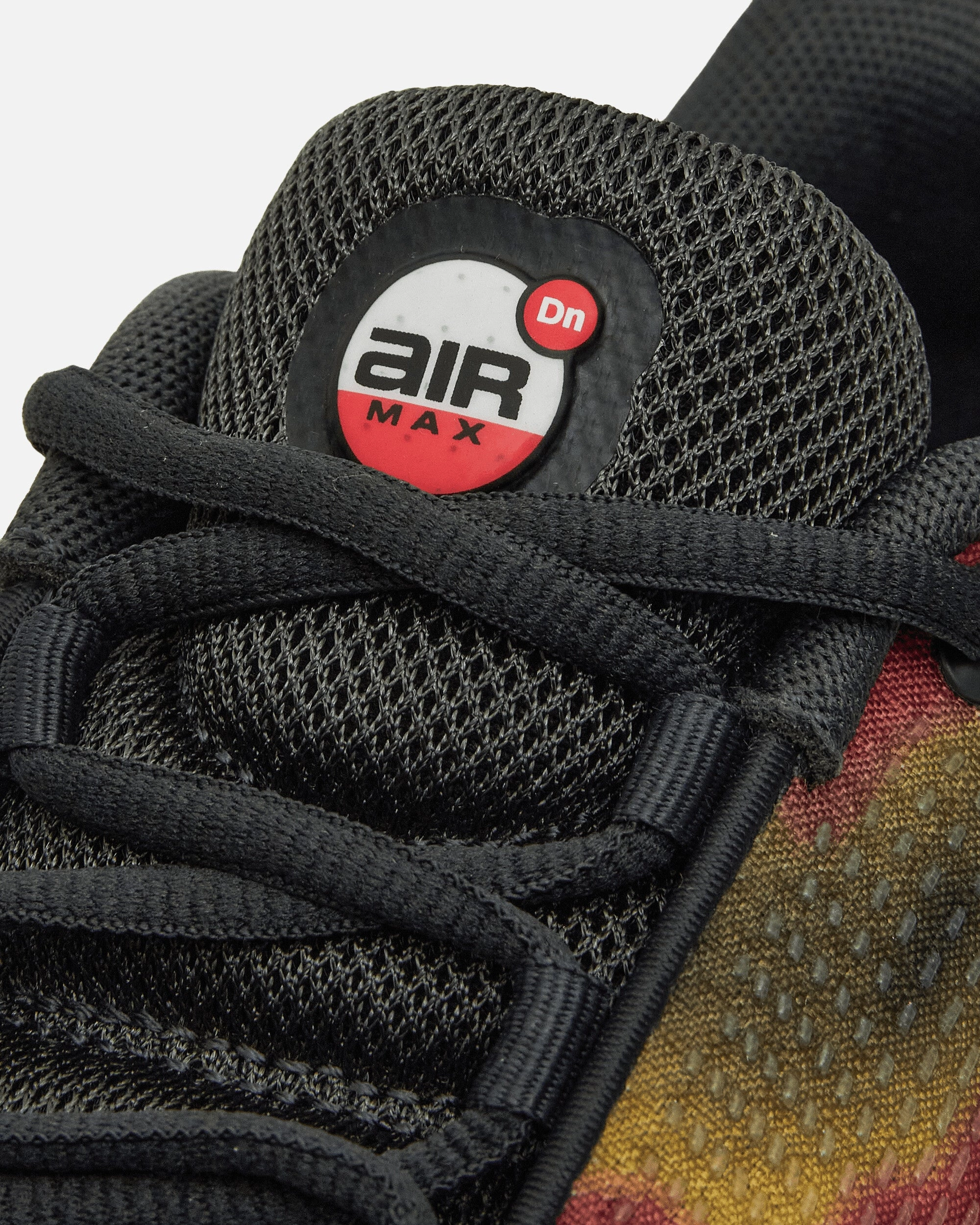 Air Max DN Sneakers Black / Sweet Beet / Red Orbit