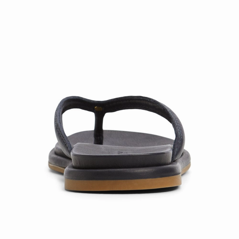 Isla Sandal