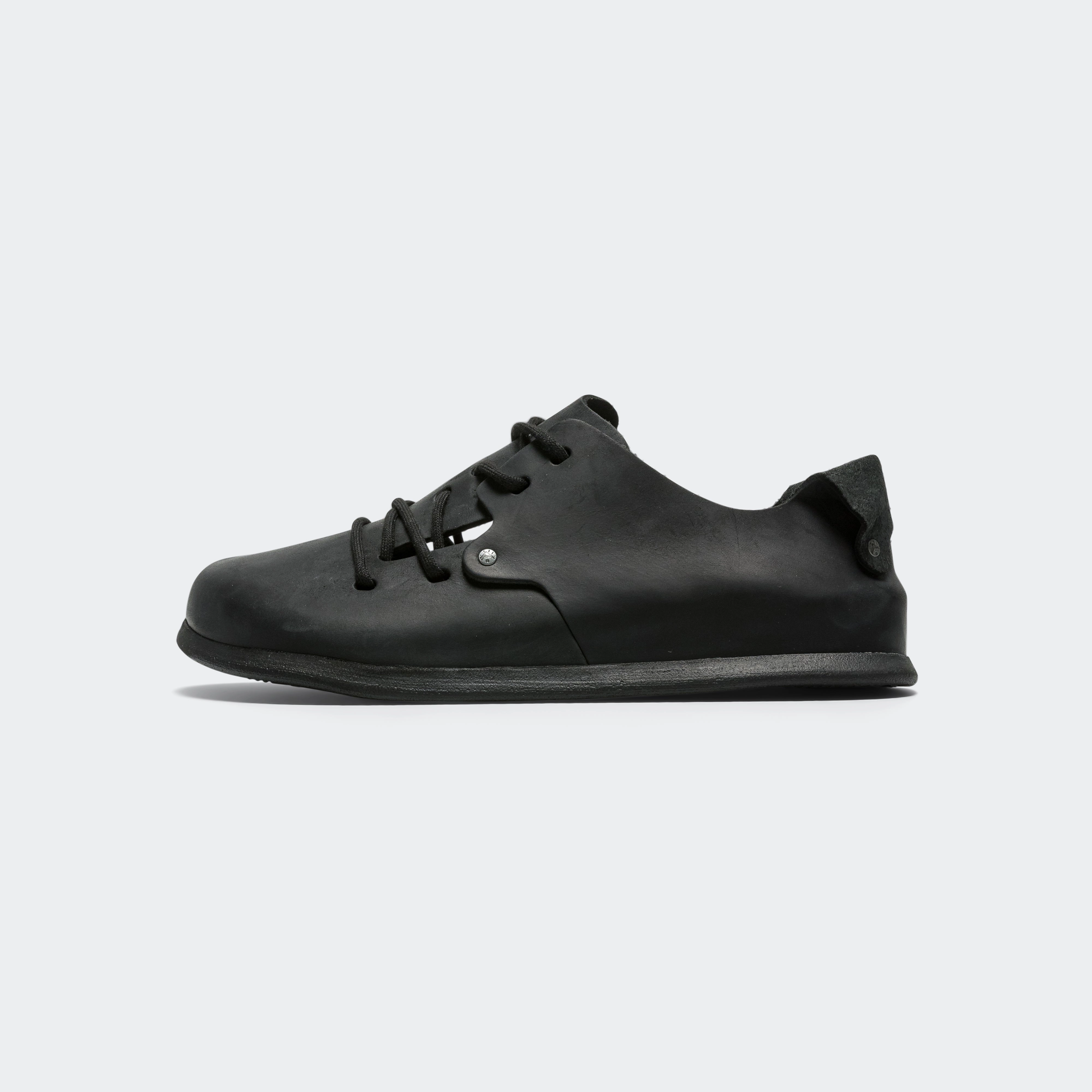 Montana - Black Oiled Leather